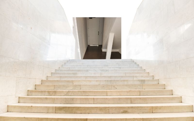 Entretien escalier d'immeuble
